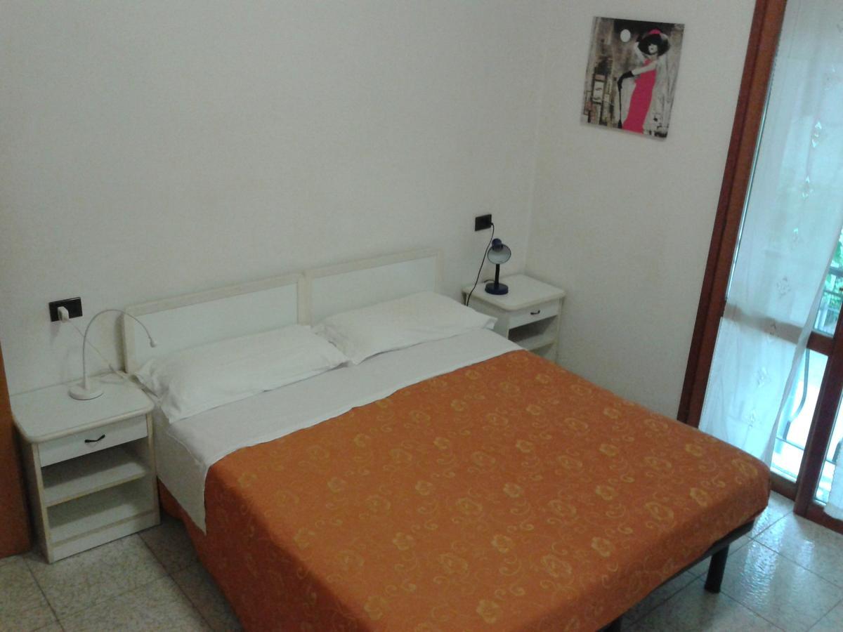 Residence Monaco Appartamenti Rímini Habitación foto